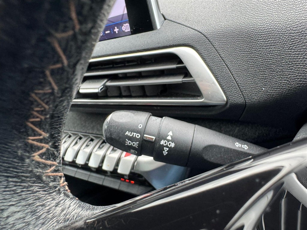 Used Peugeot 3008 2018 for sale - 76255120: Photo 20