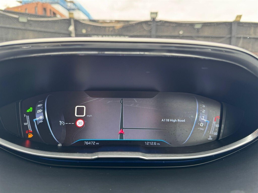 Used Peugeot 3008 2018 for sale - 76255120: Photo 6