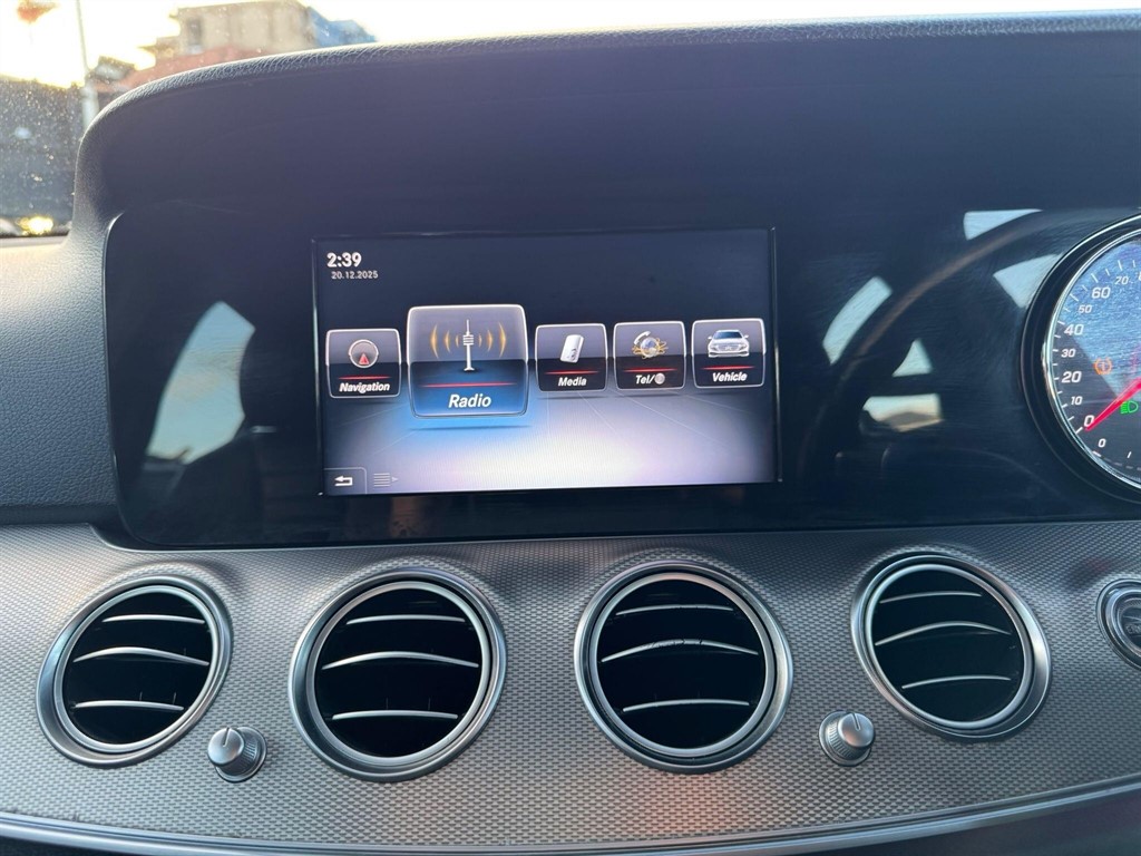 Used Mercedes-Benz E Class 2016 for sale - 77021989: Photo 50