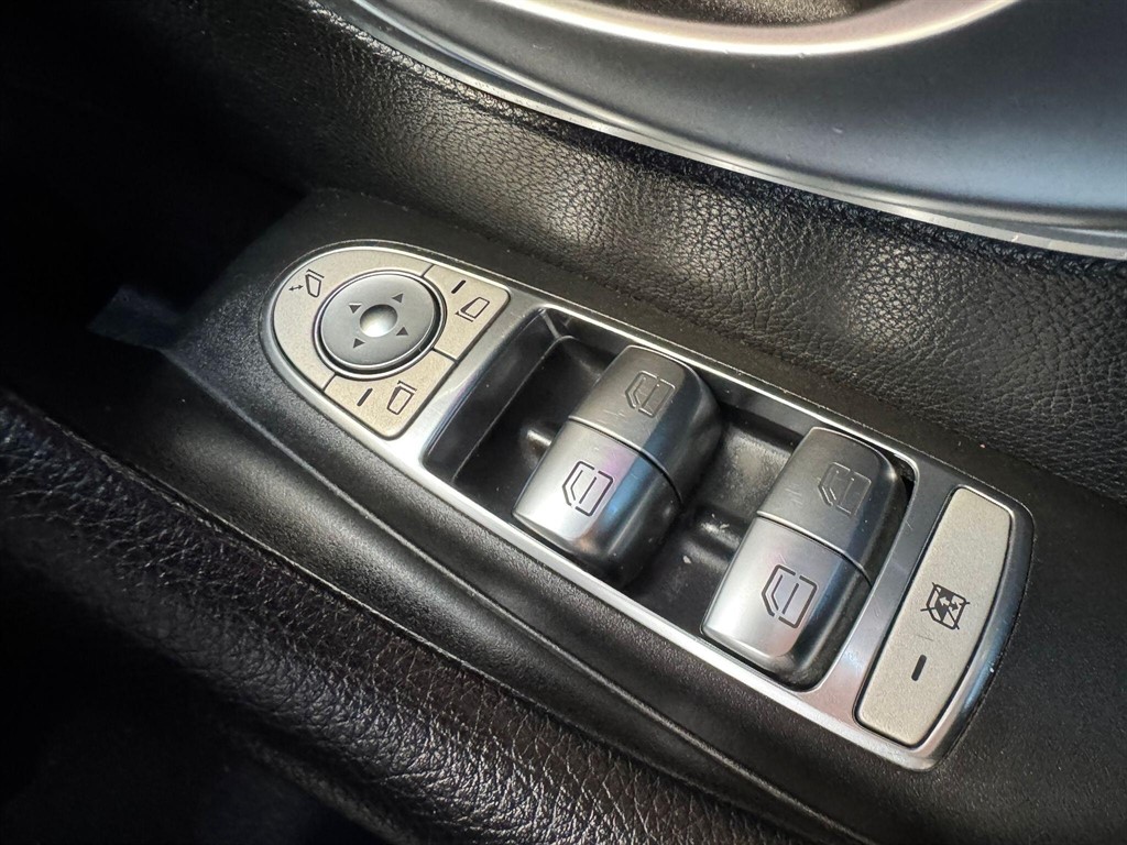 Used Mercedes-Benz E Class 2016 for sale - 77021989: Photo 75