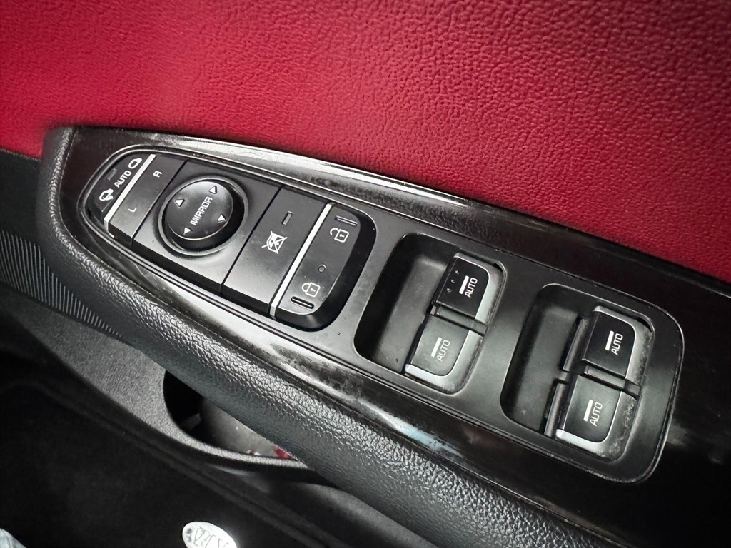 Used Kia Optima 2019 for sale - 76750252: Photo 47