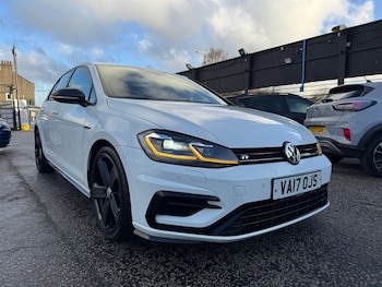 Used Volkswagen Golf 2017 for sale - 77047907: Photo