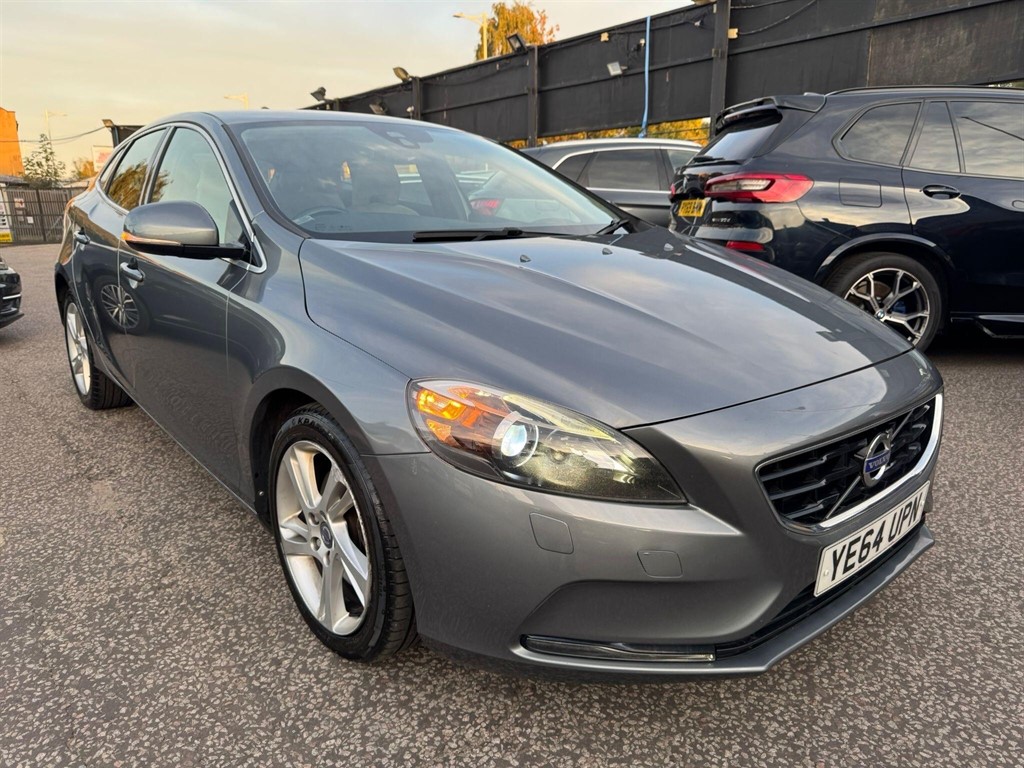 Used Volvo V40 2014 for sale - 76027913: Photo 1