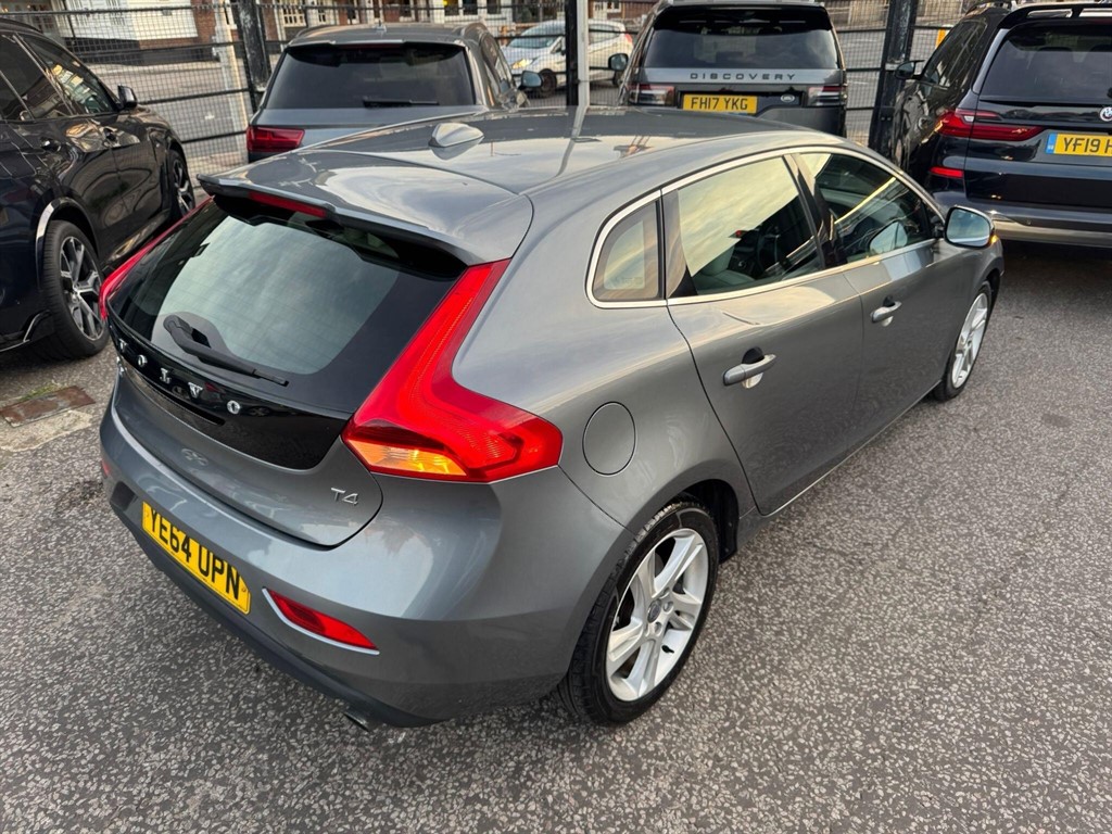 Used Volvo V40 2014 for sale - 76027913: Photo 17