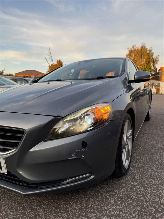 Used Volvo V40 2014 for sale - 76027913: Photo 27