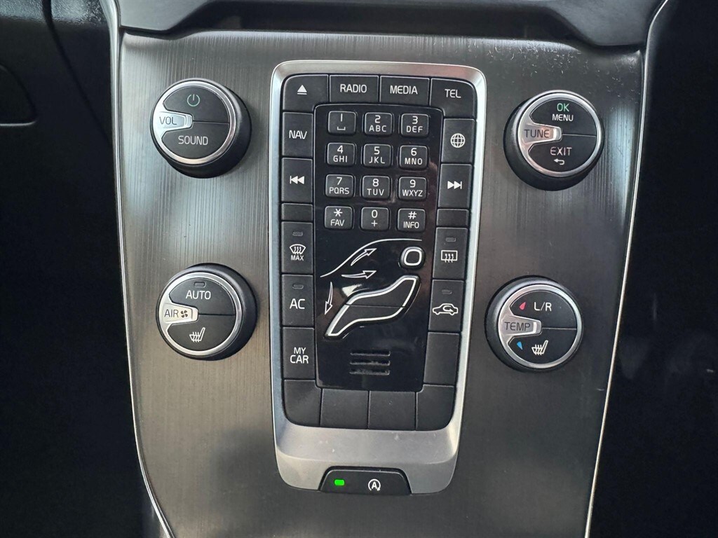 Used Volvo V40 2014 for sale - 76027913: Photo 36