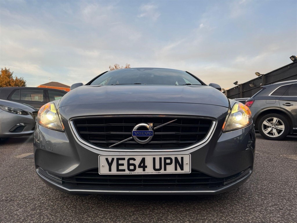 Used Volvo V40 2014 for sale - 76027913: Photo 4