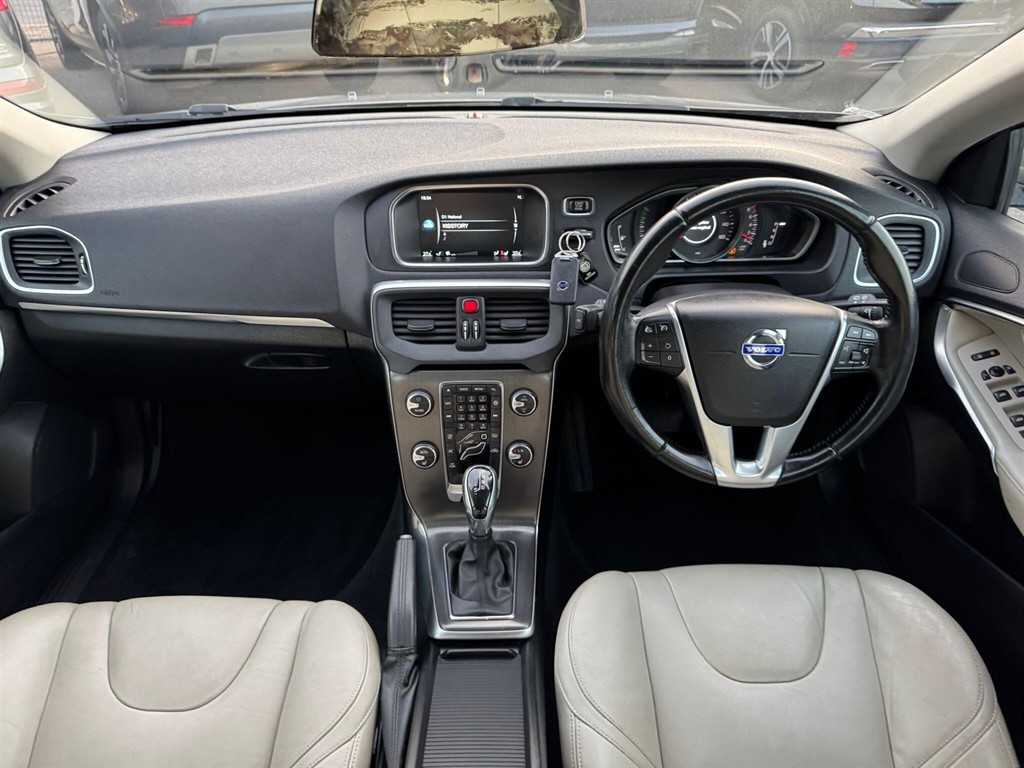Used Volvo V40 2014 for sale - 76027913: Photo 46