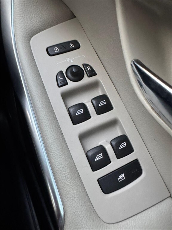 Used Volvo V40 2014 for sale - 76027913: Photo 59