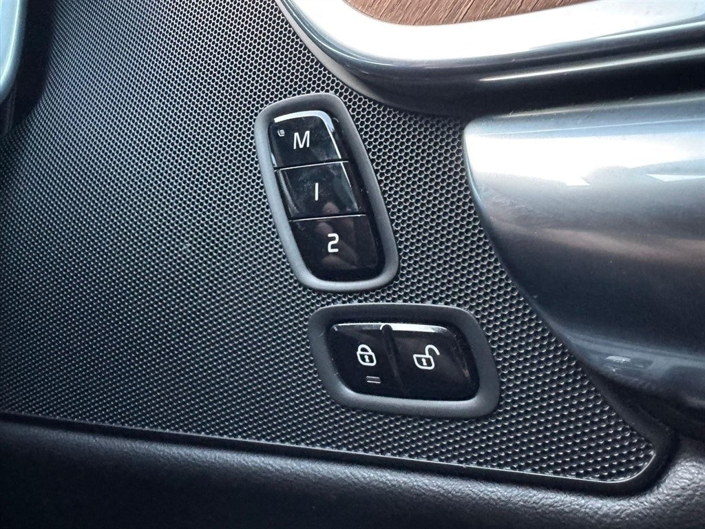 Used Volvo S90 2017 for sale - 77022003: Photo 46