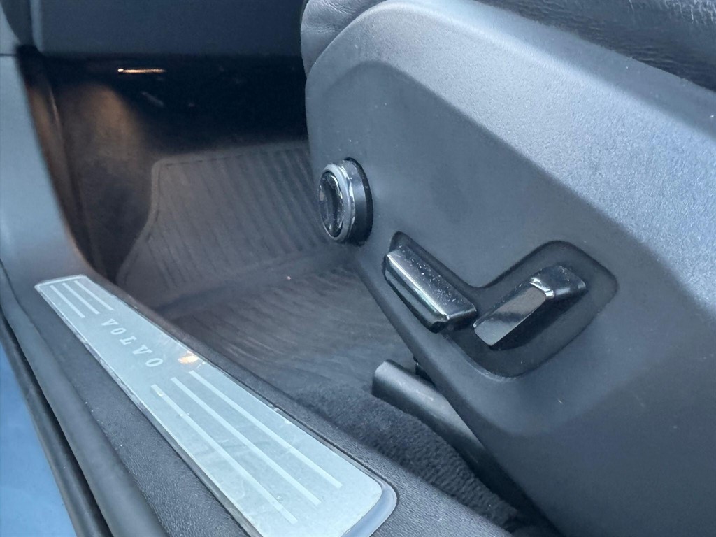 Used Volvo S90 2017 for sale - 77022003: Photo 72