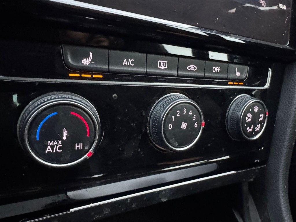 Used Volkswagen Golf 2018 for sale - 76615917: Photo 11