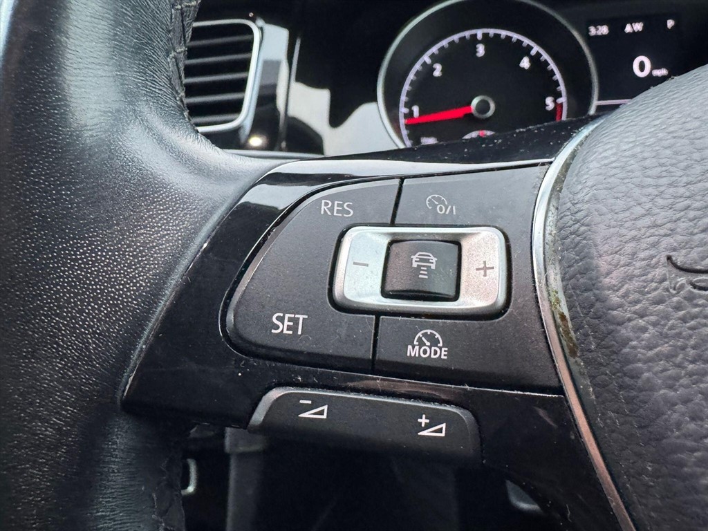 Used Volkswagen Golf 2018 for sale - 76615917: Photo 22