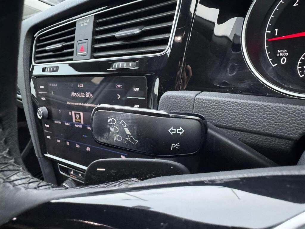 Used Volkswagen Golf 2018 for sale - 76615917: Photo 24