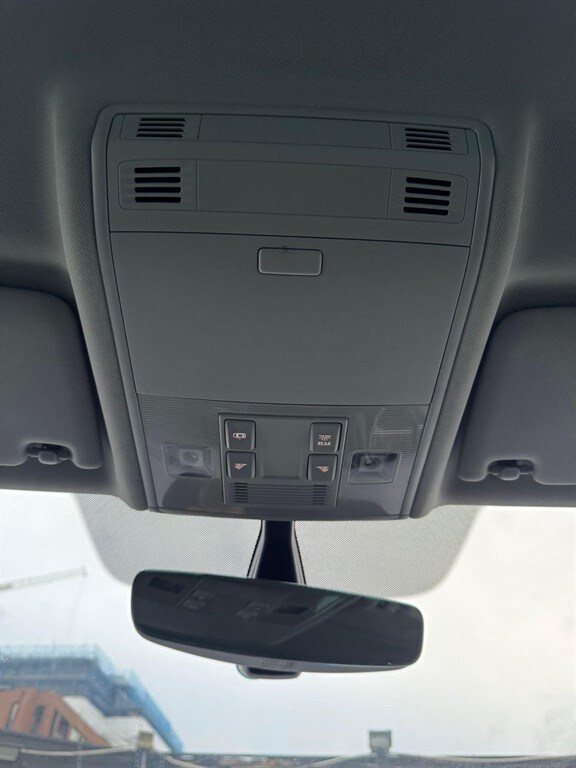 Used Volkswagen Golf 2018 for sale - 76615917: Photo 31