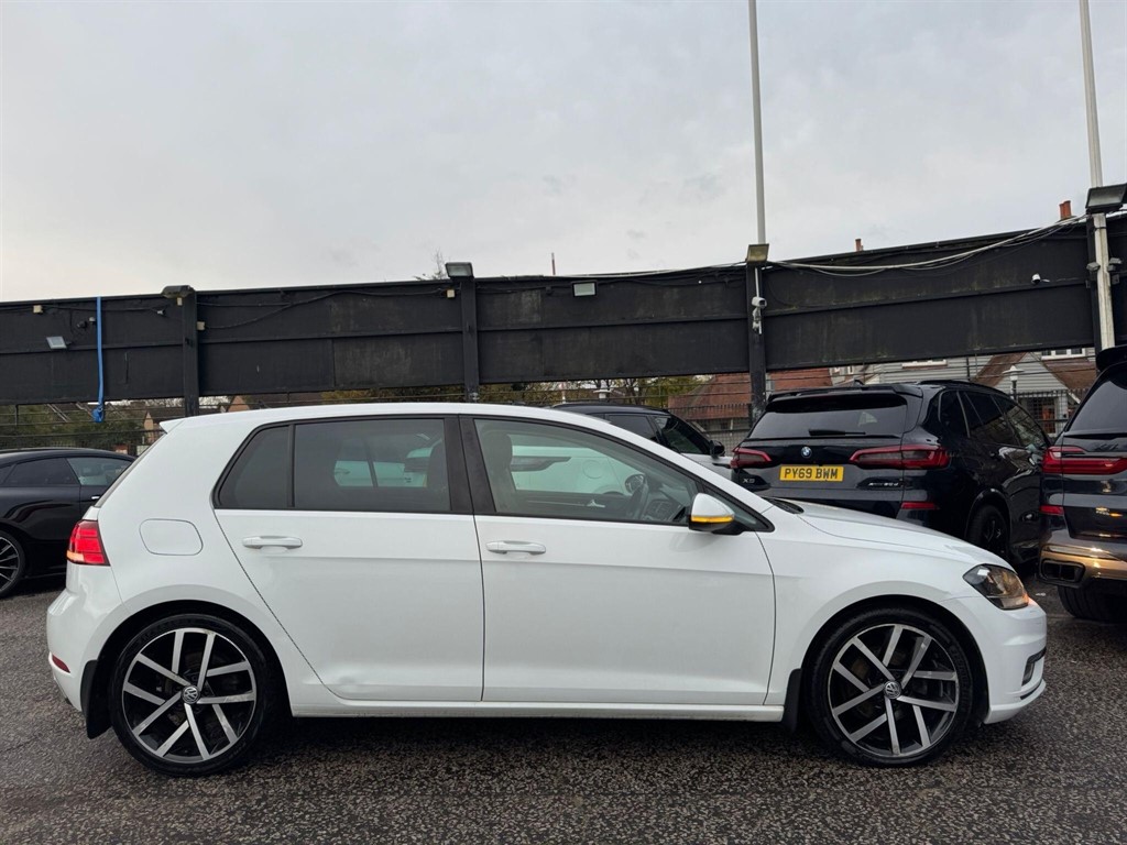 Used Volkswagen Golf 2018 for sale - 76615917: Photo 4