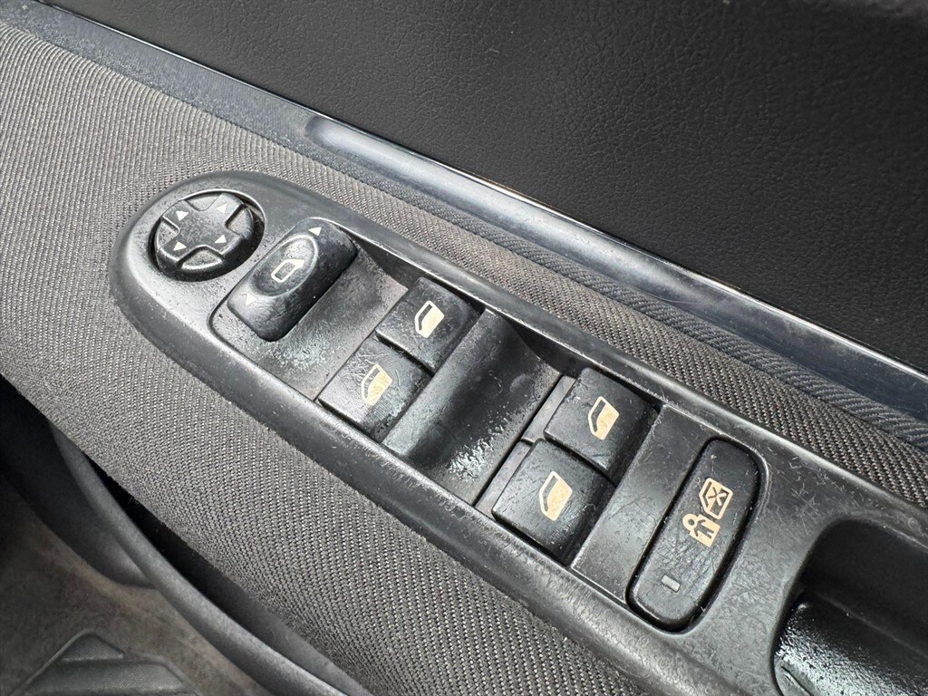 Used Peugeot 3008 2011 for sale - 77641064: Photo 36