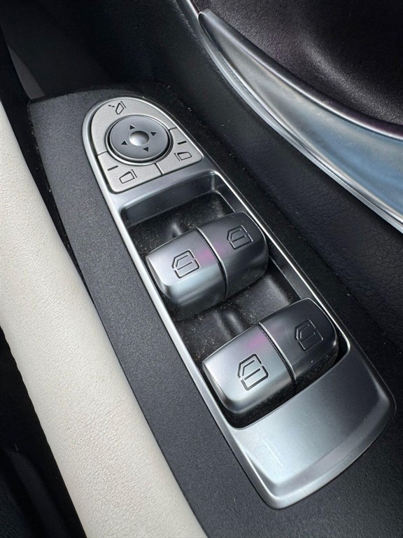 Used Mercedes-Benz E Class 2018 for sale - 77665351: Photo 49