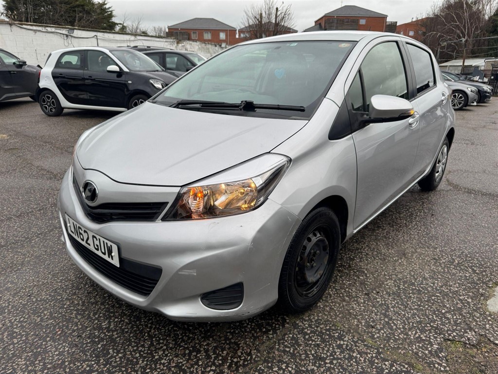 Used Toyota Yaris 2024 for sale - 77519511: Photo 2