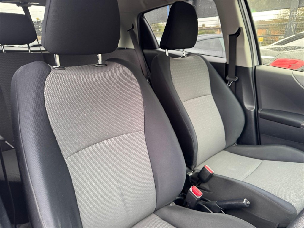 Used Toyota Yaris 2024 for sale - 77519511: Photo 29