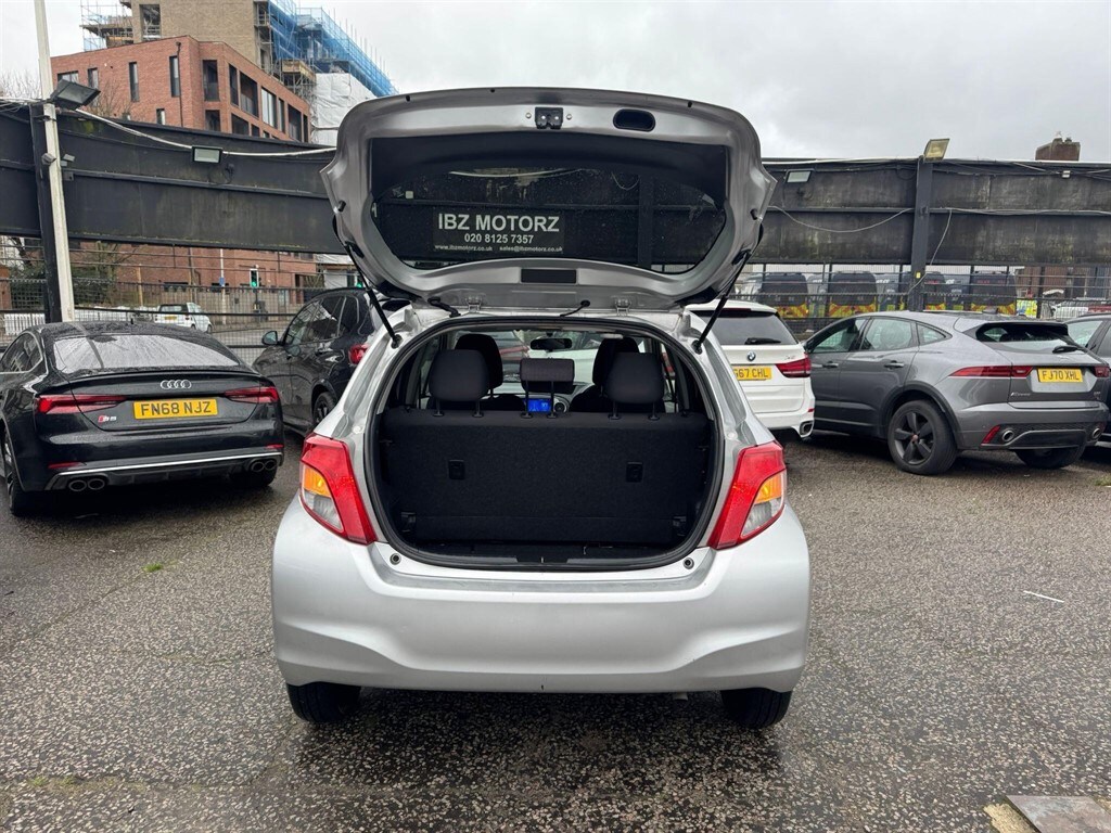 Used Toyota Yaris 2024 for sale - 77519511: Photo 41