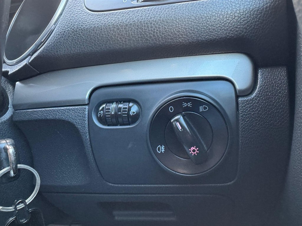 Used Volkswagen Golf 2009 for sale - 76494173: Photo 35