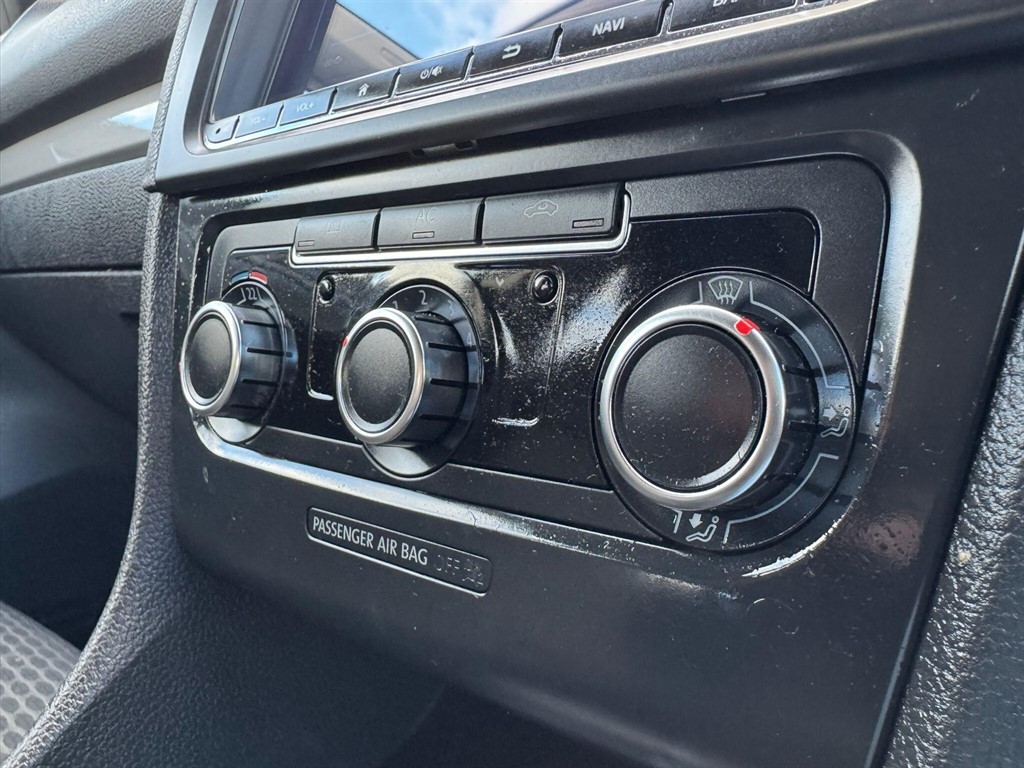 Used Volkswagen Golf 2009 for sale - 76494173: Photo 41