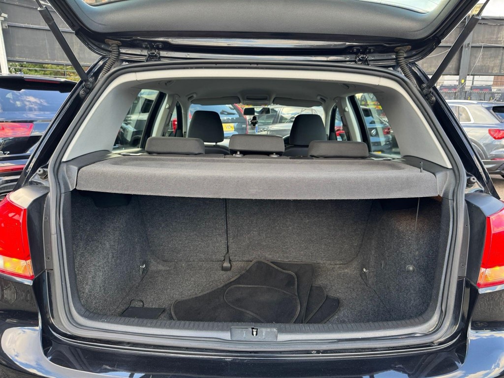 Used Volkswagen Golf 2009 for sale - 76494173: Photo 46