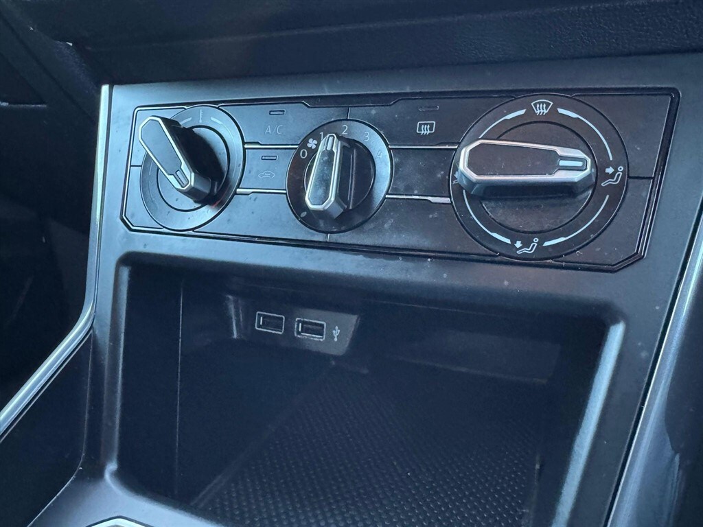 Used Volkswagen Polo 2018 for sale - 77576740: Photo 51