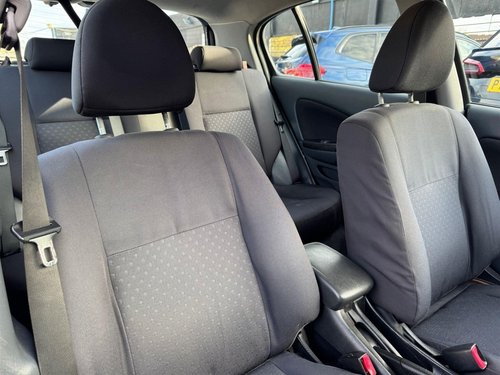 Used Nissan Almera 2005 for sale - 76615928: Photo 27