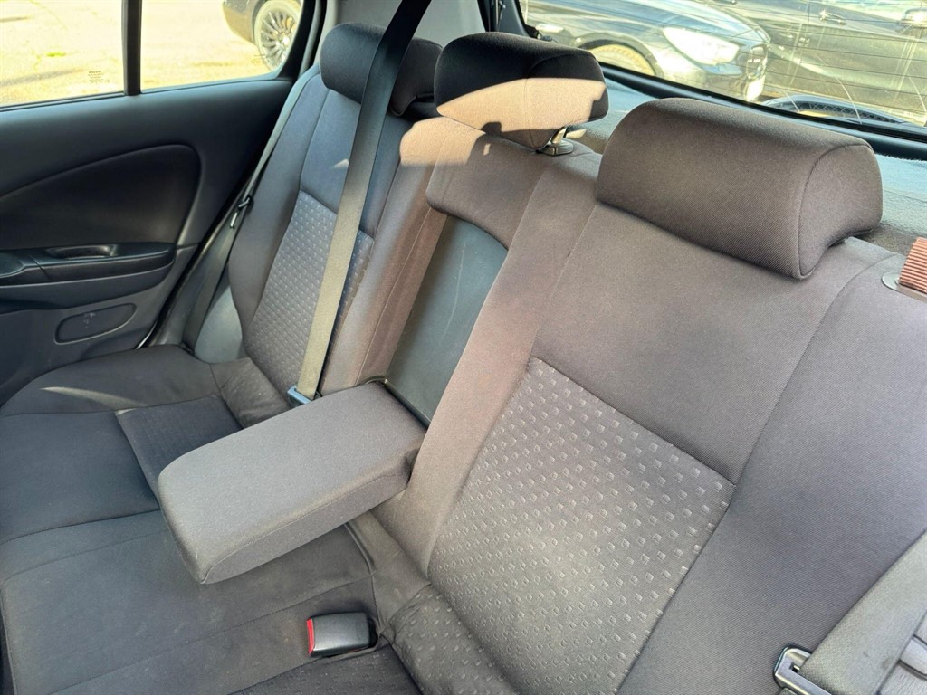 Used Nissan Almera 2005 for sale - 76615928: Photo 30