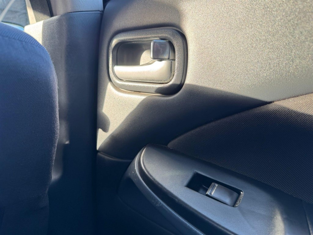 Used Nissan Almera 2005 for sale - 76615928: Photo 32