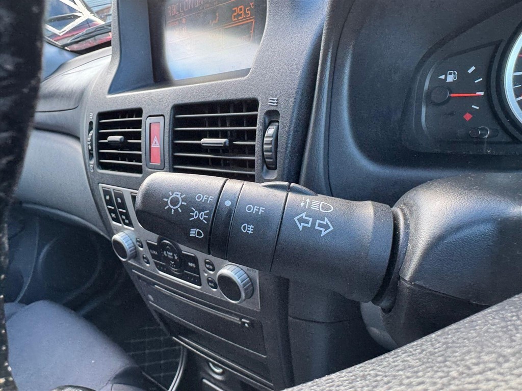 Used Nissan Almera 2005 for sale - 76615928: Photo 34