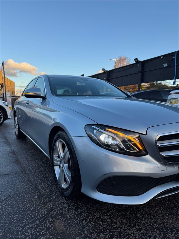 Used Mercedes-Benz E Class 2017 for sale - 76796670: Photo 17