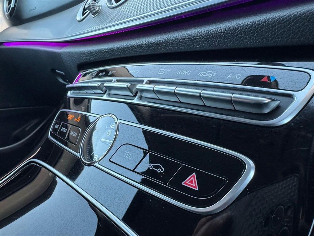 Used Mercedes-Benz E Class 2017 for sale - 76796670: Photo 77