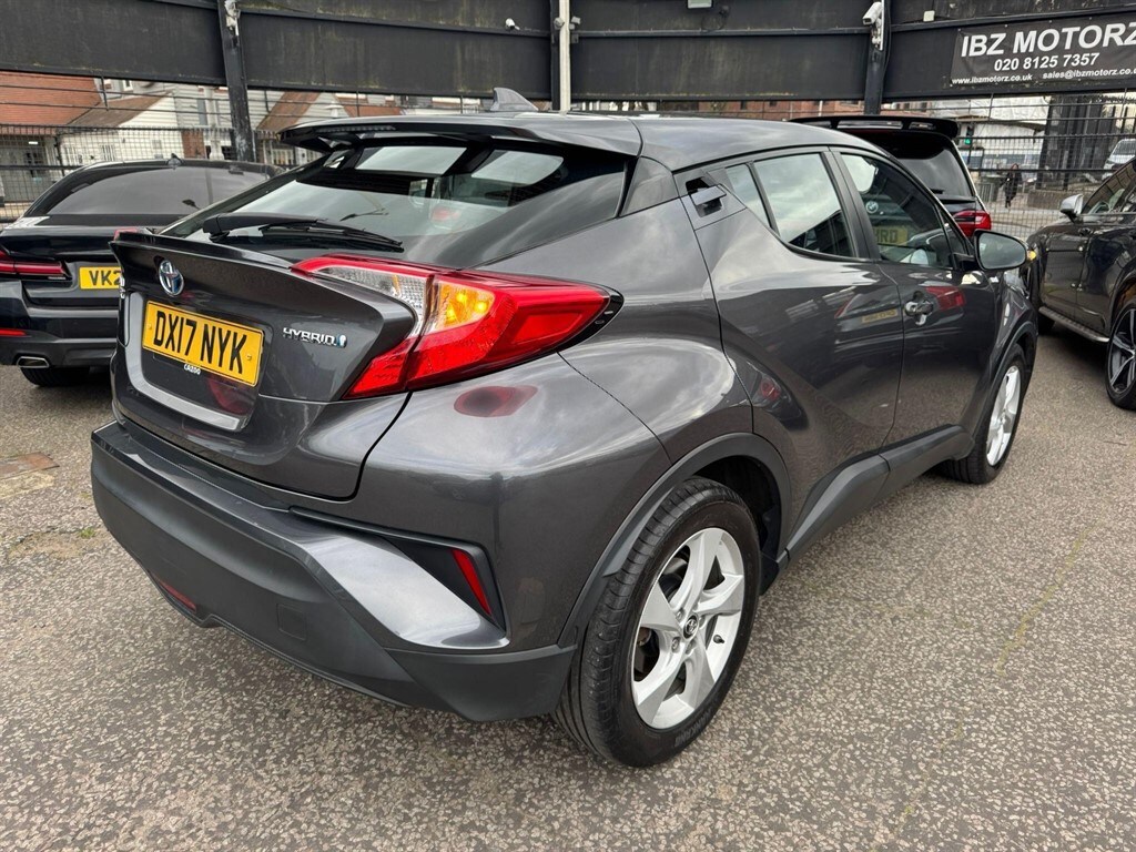 Used Toyota C-HR 2017 for sale - 78067265: Photo 18