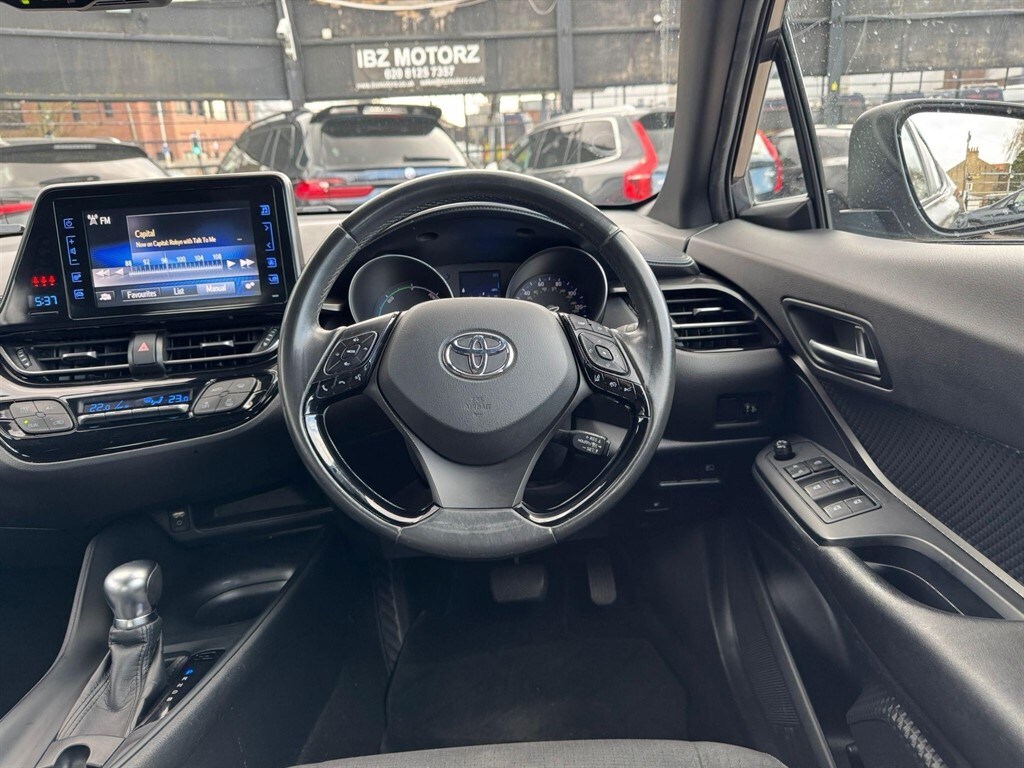 Used Toyota C-HR 2017 for sale - 78067265: Photo 67