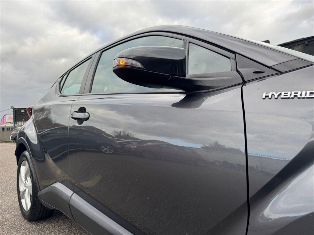 Used Toyota C-HR 2017 for sale - 78067265: Photo 69