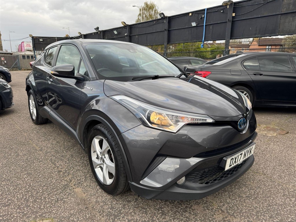 Used Toyota C-HR 2017 for sale - 78067265: Photo 8