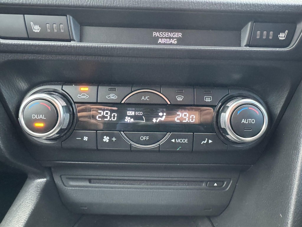 Used Mazda Mazda3 2014 for sale - 75874475: Photo 8