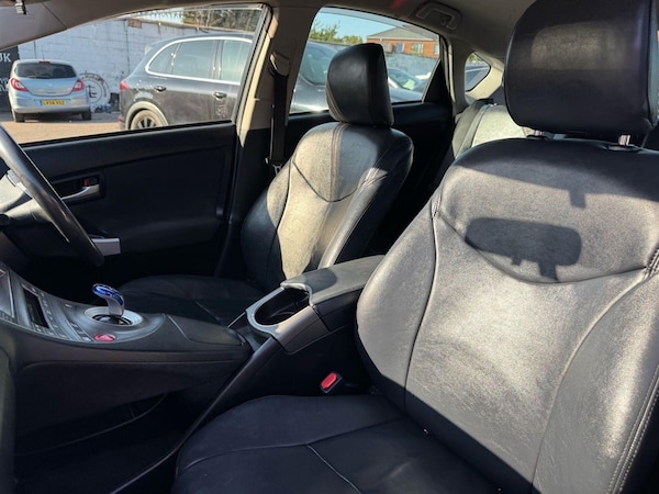 Used Toyota Prius 2019 for sale - 75567022: Photo 32