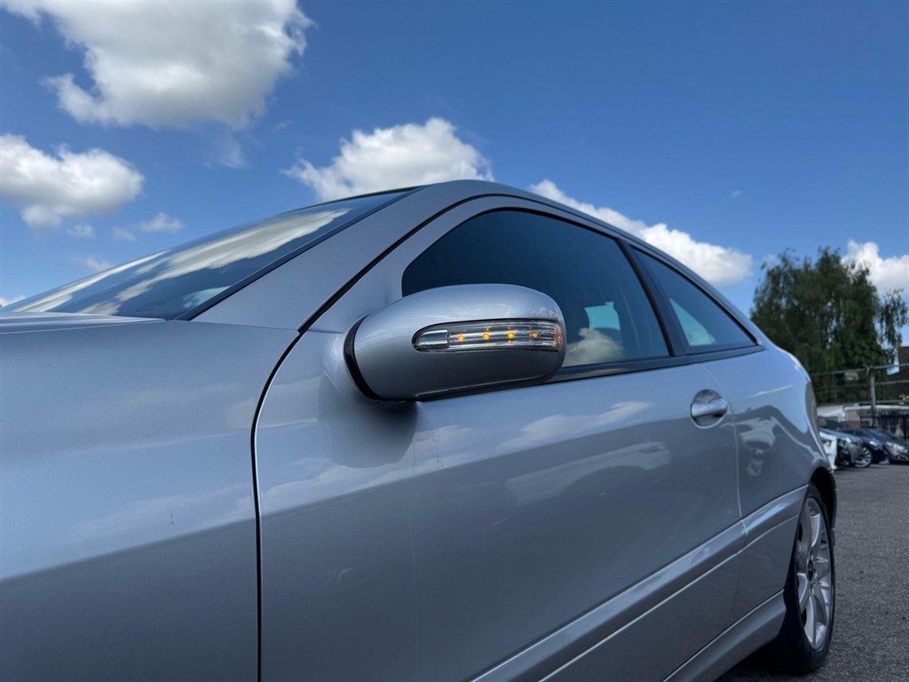 Used Mercedes-Benz C Class 2006 for sale - 76652891: Photo 25