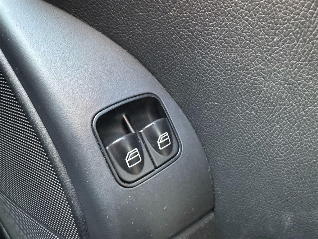 Used Mercedes-Benz C Class 2006 for sale - 76652891: Photo 40