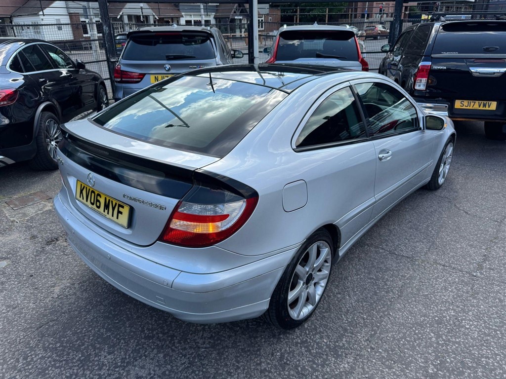 Used Mercedes-Benz C Class 2006 for sale - 76652891: Photo 9