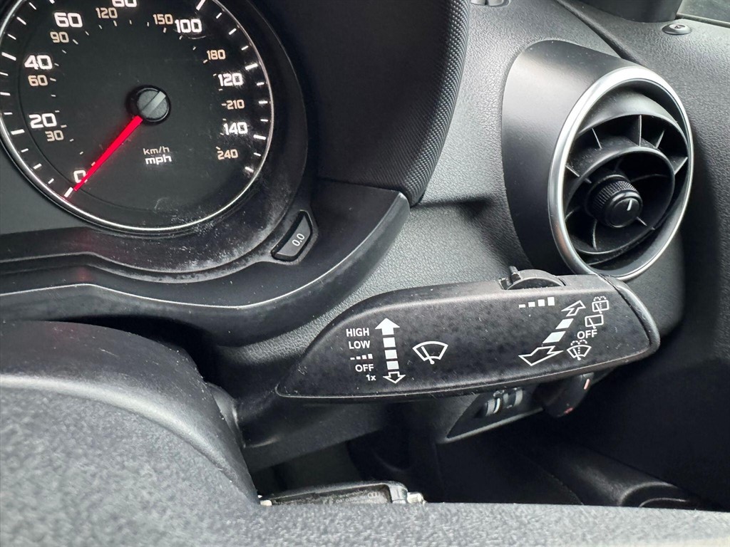 Used Audi A1 2012 for sale - 76255112: Photo 31