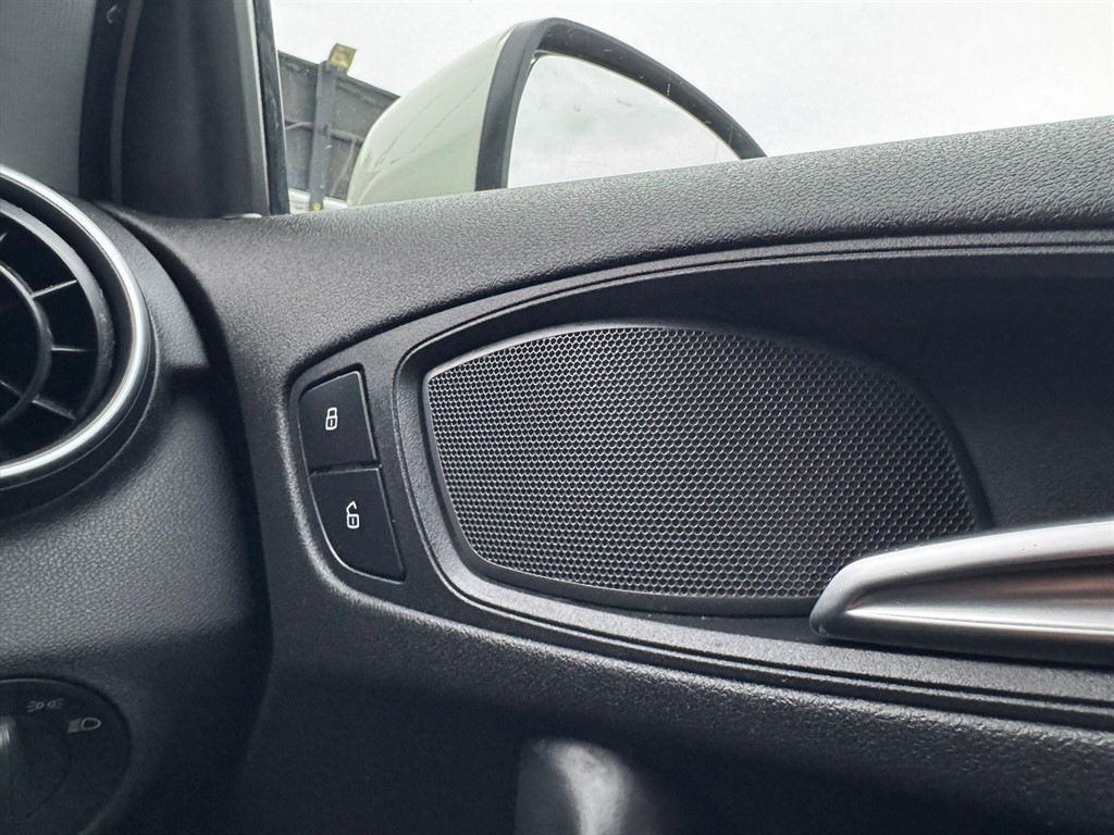 Used Audi A1 2012 for sale - 76255112: Photo 32