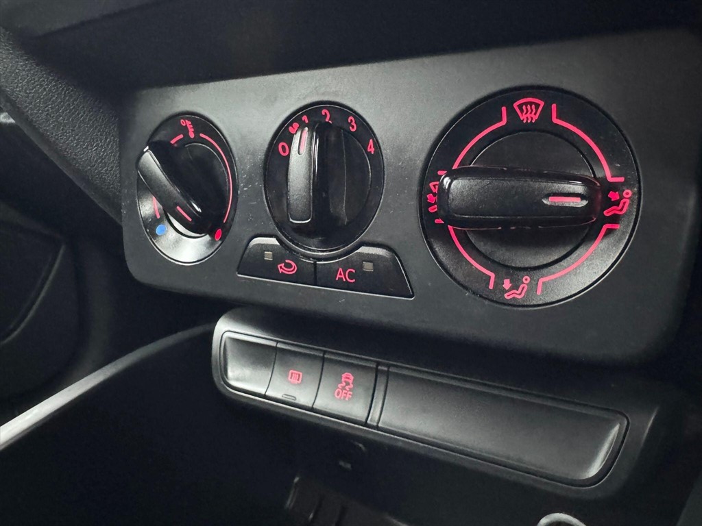 Used Audi A1 2012 for sale - 76255112: Photo 47