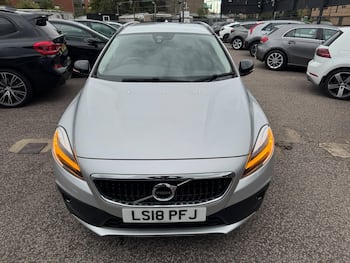 Used Volvo V40 Cross Country 2018 for sale - 79766170: Photo