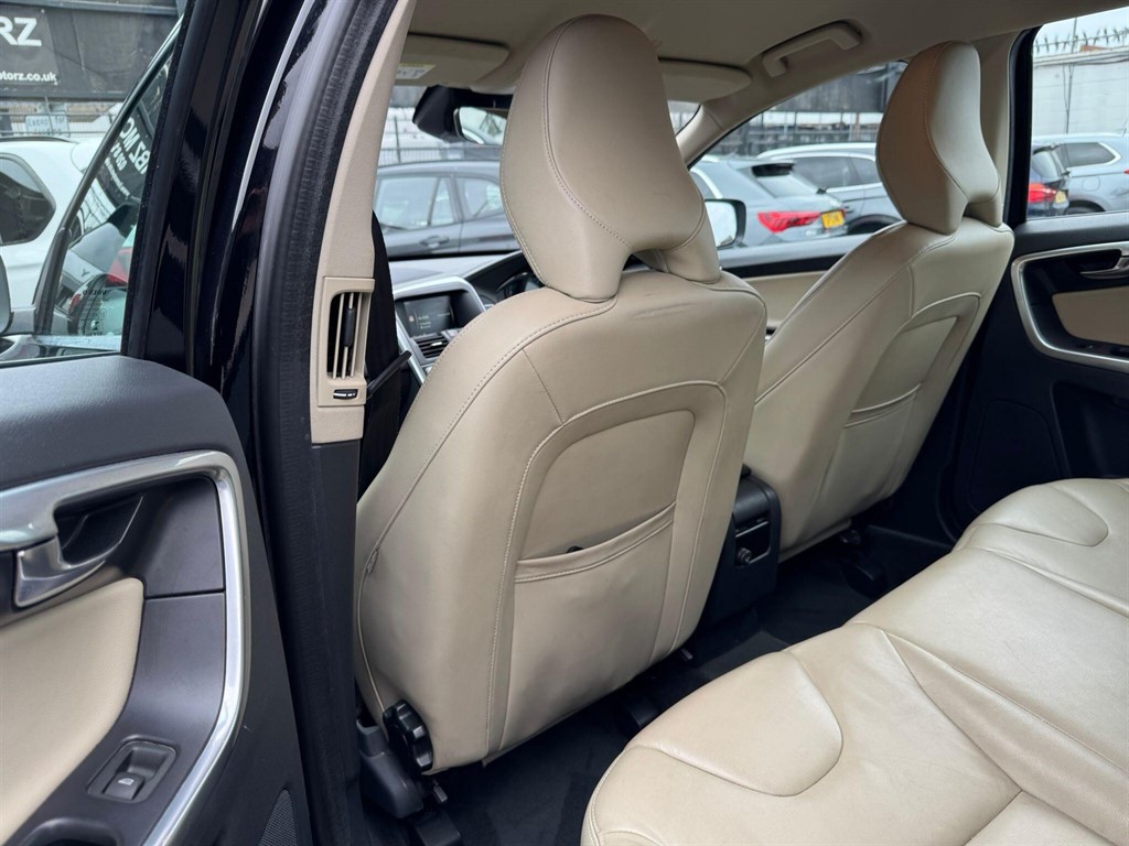 Used Volvo XC60 2015 for sale - 77047908: Photo 42