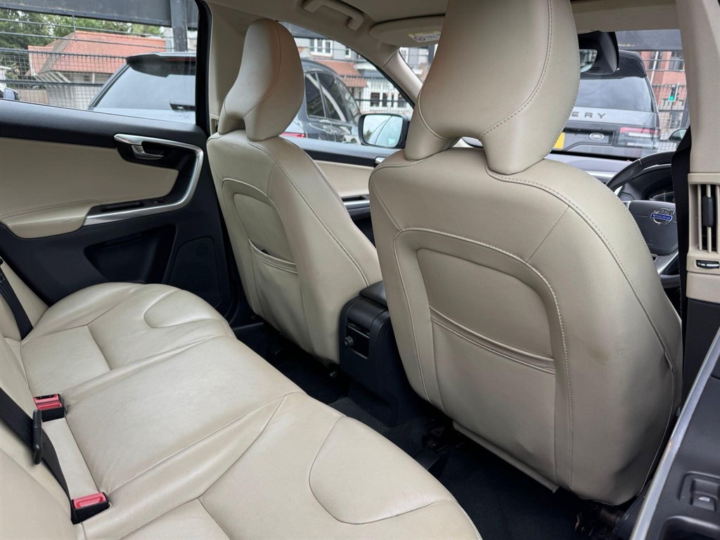 Used Volvo XC60 2015 for sale - 77047908: Photo 45